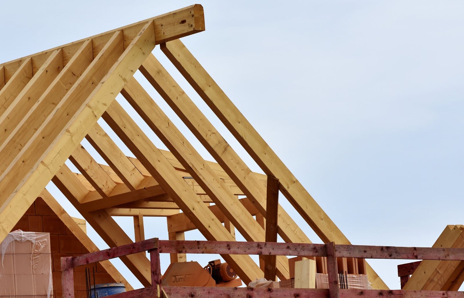 Structural roof framing by Stonebuilt Projects